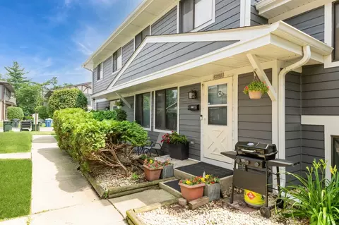 6265 Gold Cir #6265, Hanover Park, IL 60133