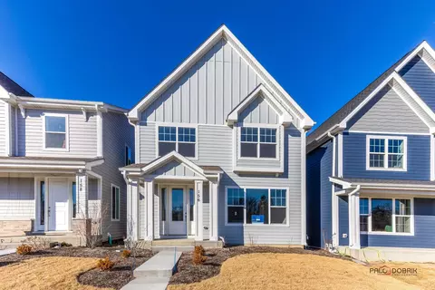 156 Roman Ln, Hawthorn Woods, IL 60047