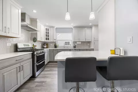 Kitchen - 1410 S Main St, Wheaton, IL 60189 photo 2 of 3