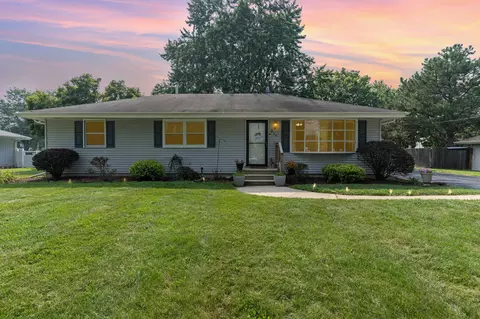 819 Baskin Dr, Joliet, IL 60404