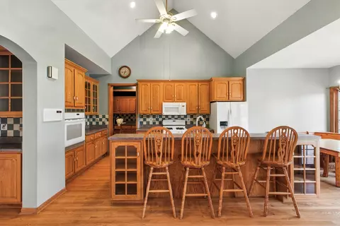 Kitchen - 3664 E 2619 Rd, Sheridan, IL 60551 photo 1 of 5