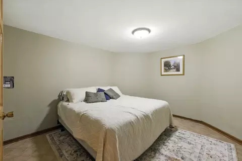 Bedroom - 3664 E 2619 Rd, Sheridan, IL 60551 photo 7 of 7