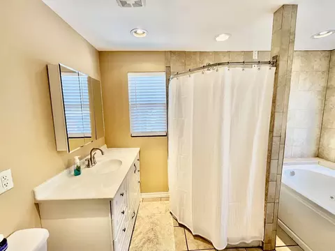 2948 E 95th St, Chicago, IL 60617 photo 14