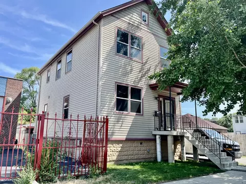 2948 E 95th St, Chicago, IL 60617