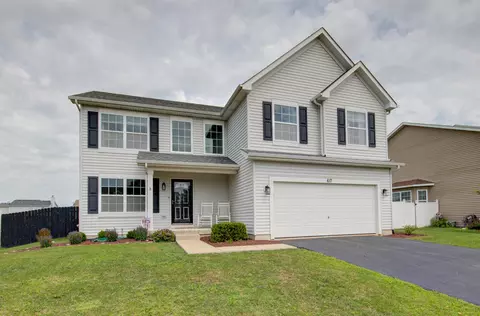 617 Maplewood Dr, Minooka, IL 60447