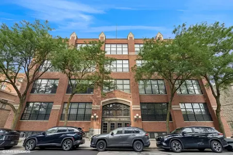 17 N Loomis St #1C, Chicago, IL 60607