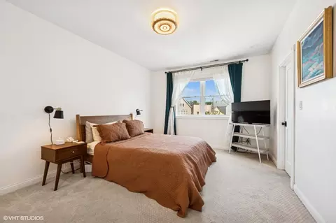 Bedroom - 3067 N Gresham Ave, Chicago, IL 60618 photo 1 of 3