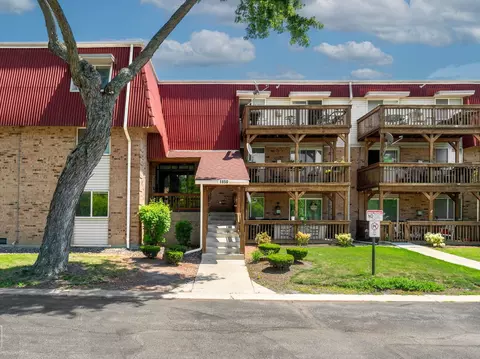 1850 Tall Oaks Dr #2206, Aurora, IL 60505
