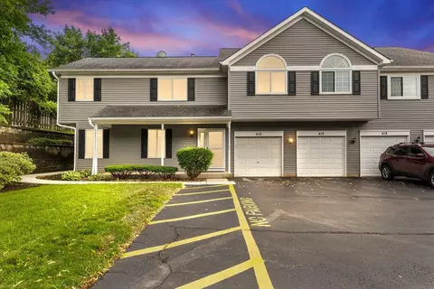 410 Village Creek Dr #410, Lake In The Hills, IL 60156