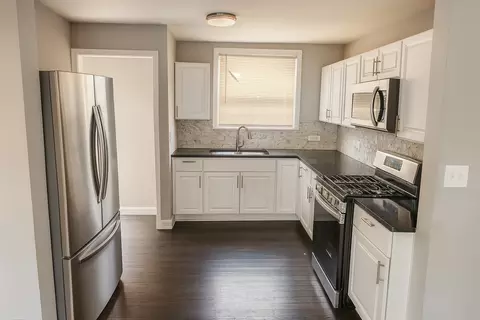 Kitchen - 9844 S Forest Ave, Chicago, IL 60628 photo 1 of 1