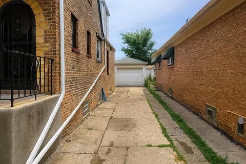 Exterior - 9844 S Forest Ave, Chicago, IL 60628 photo 2 of 2