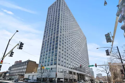 4343 N Clarendon Ave #1301, Chicago, IL 60613