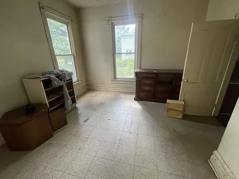 Bedroom - 1644 E William St, Decatur, IL 62521 photo 3 of 4