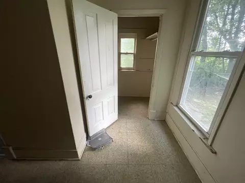 Bedroom - 1644 E William St, Decatur, IL 62521 photo 4 of 4