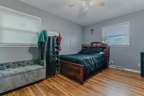 Bedroom - 374 Heine Ave, Elgin, IL 60123 photo 2 of 3