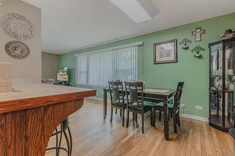 Dining - 374 Heine Ave, Elgin, IL 60123 photo 1 of 1