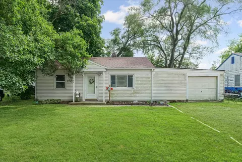 1208 Bel Aire Dr, Rantoul, IL 61866