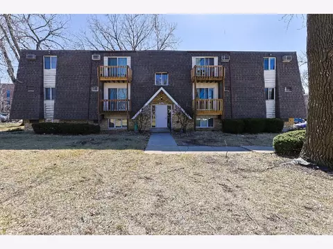 212 Madison St #3B, Joliet, IL 60435