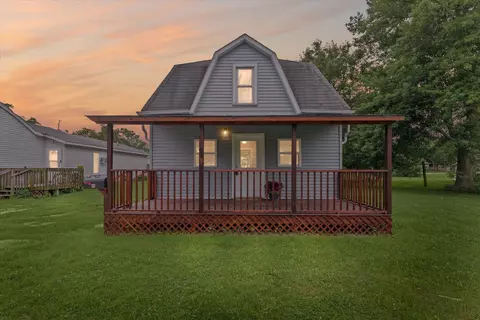 322 E Spruce St, Paxton, IL 60957