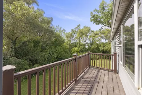 Exterior - 992 Langtry Ct #D, Elgin, IL 60120 photo 2 of 4