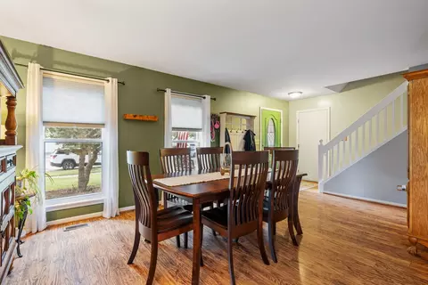Dining - 2706 Steamboat Cir, Plainfield, IL 60586 photo 2 of 2