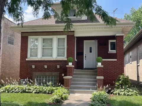 1404 Scoville Ave, Berwyn, IL 60402