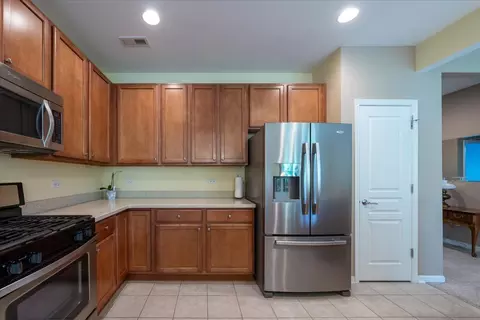 Kitchen - 630 Pleasant Dr, Shorewood, IL 60404 photo 4 of 4