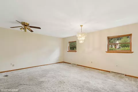 Living - 36269 N Eagle Ct, Ingleside, IL 60041 photo 2 of 2