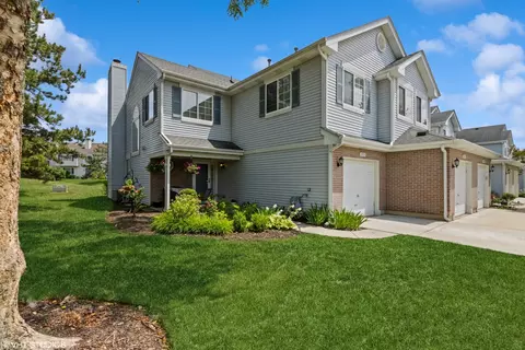 253 Sierra Pass, Schaumburg, IL 60194