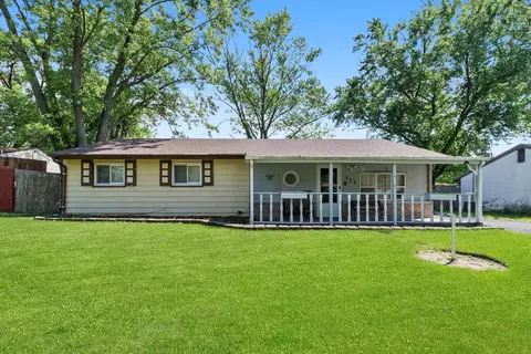 121 Cypress Dr, Bolingbrook, IL 60440