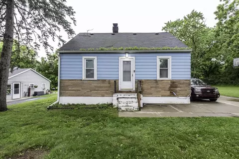 12698 W Grandview Ave, Waukegan, IL 60085
