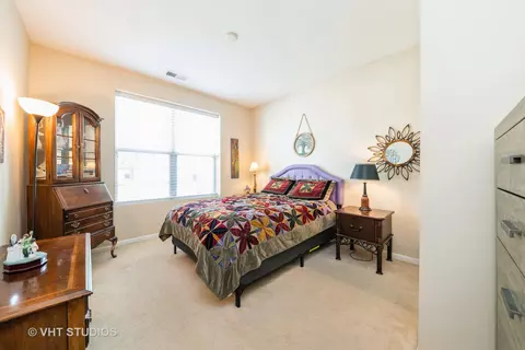 Bedroom - 2835 Cascade Falls Cir, Elgin, IL 60124 photo 1 of 3