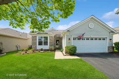 2835 Cascade Falls Cir, Elgin, IL 60124