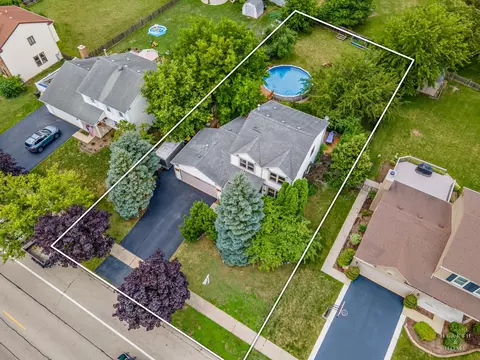 View/Area - 724 Cimarron Dr, Cary, IL 60013 photo 3 of 5