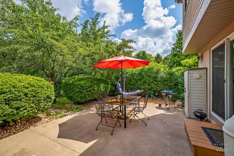 Exterior - 724 Cimarron Dr, Cary, IL 60013 photo 3 of 8