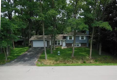 29 W324 Grove Ave, West Chicago, IL 60185