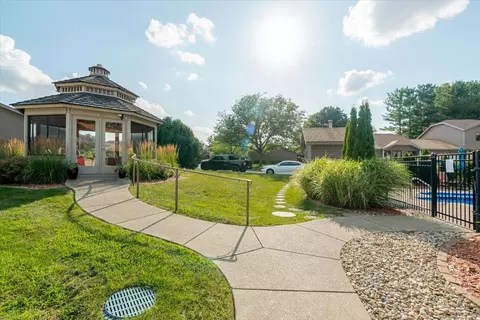 Exterior - 141 Manor Cir, Bloomington, IL 61704 photo 9 of 9