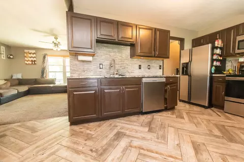 Kitchen - 501 Heather Ln, Dixon, IL 61021 photo 3 of 3
