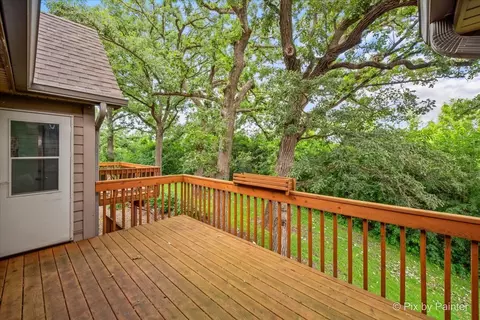 Exterior - 893 Millcreek Cir, Elgin, IL 60123 photo 3 of 7