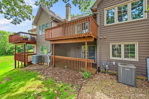 Exterior - 893 Millcreek Cir, Elgin, IL 60123 photo 7 of 7