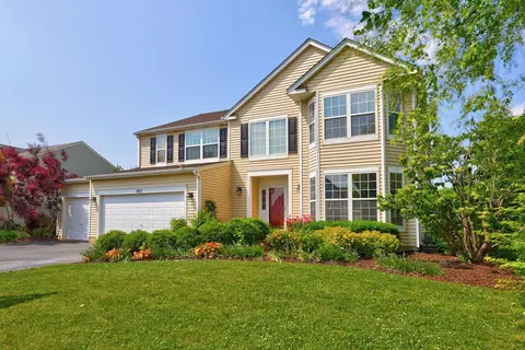 1855 Apple Valley Dr, Wauconda, IL 60084