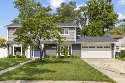 1061 Daniel Ct, Lombard, IL 60148