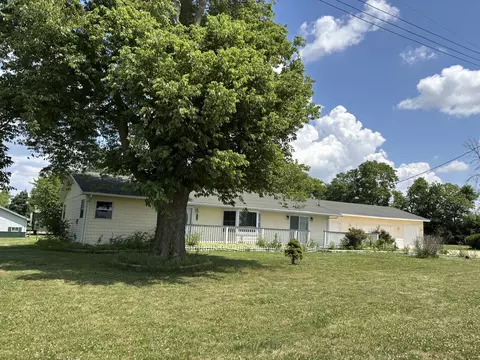 3667 Artesian Ave, Armstrong, IL 61812 photo 1