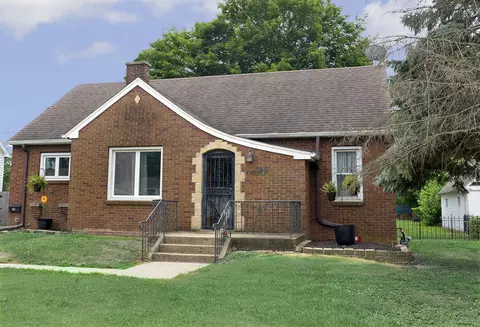 1411 E Hickory St, Streator, IL 61364