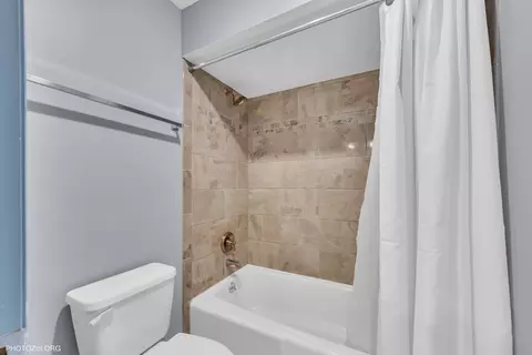445 Kinkaid Ct, Des Plaines, IL 60016 photo 23