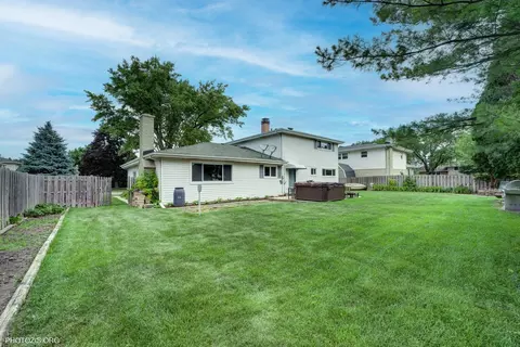 445 Kinkaid Ct, Des Plaines, IL 60016 photo 29