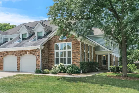 105 Willow Pkwy, Buffalo Grove, IL 60089