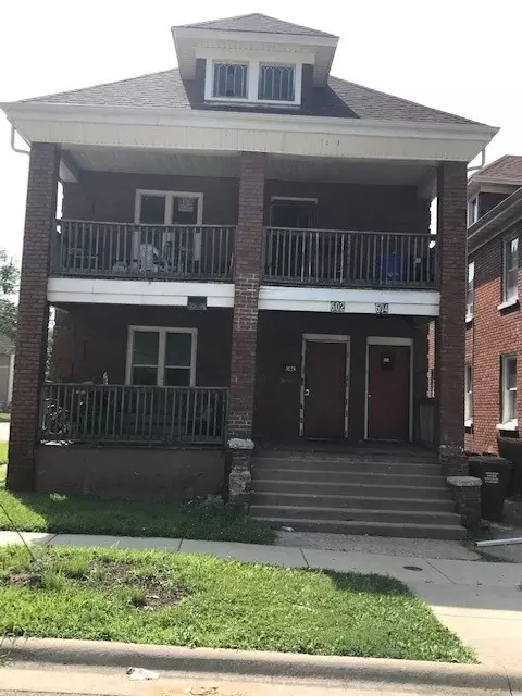 602-604 Woodlawn Ave, Rockford, IL 61103
