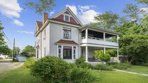 123 E 3rd St, Byron, IL 61010