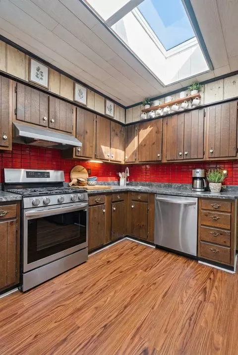 Kitchen - 610 W Main St, West Dundee, IL 60118 photo 3 of 3